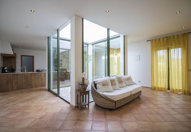 Cottage in Estoi - Casa Serena | 6 Bedrooms | Country House |  Estoi Cottage in Estoi - Casa Serena | 6 Bedrooms | Country House |  Estoi