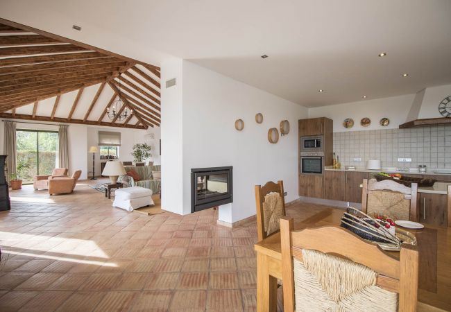 Cottage in Estoi - Casa Serena | 6 Bedrooms | Country House |  Estoi Cottage in Estoi - Casa Serena | 6 Bedrooms | Country House |  Estoi