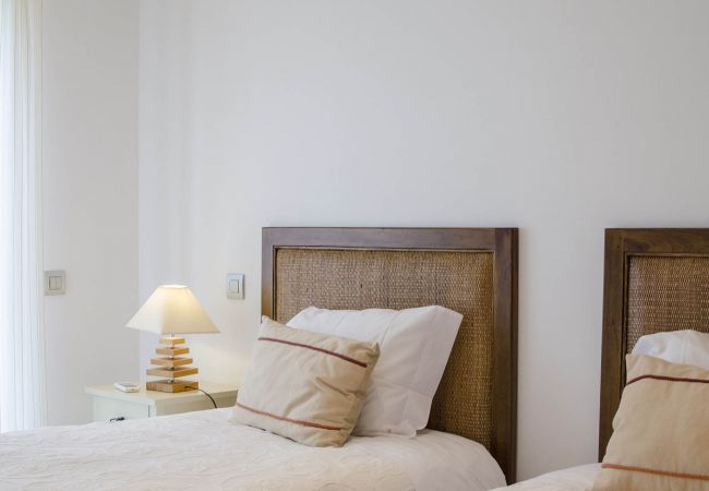 Cottage in Estoi - Casa Serena | 6 Bedrooms | Country House |  Estoi Cottage in Estoi - Casa Serena | 6 Bedrooms | Country House |  Estoi