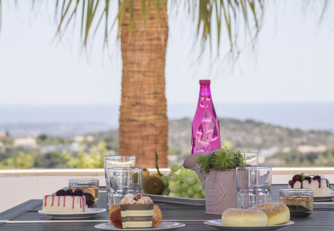 Villa in Loulé - Villa Angel | 2 Bedrooms | Panoramic Views | Parragil Villa in Loulé - Villa Angel | 2 Bedrooms | Panoramic Views | Parragil