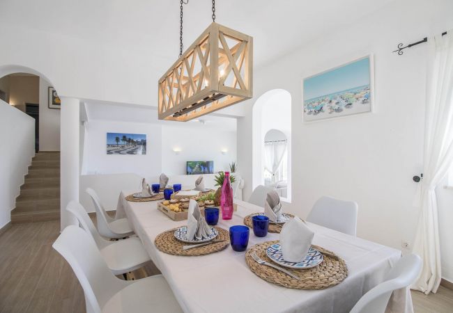 Villa in Faro - Villa Caribe | 5 Bedrooms | Panoramic Views | São Brás Villa in Faro - Villa Caribe | 5 Bedrooms | Panoramic Views | São Brás