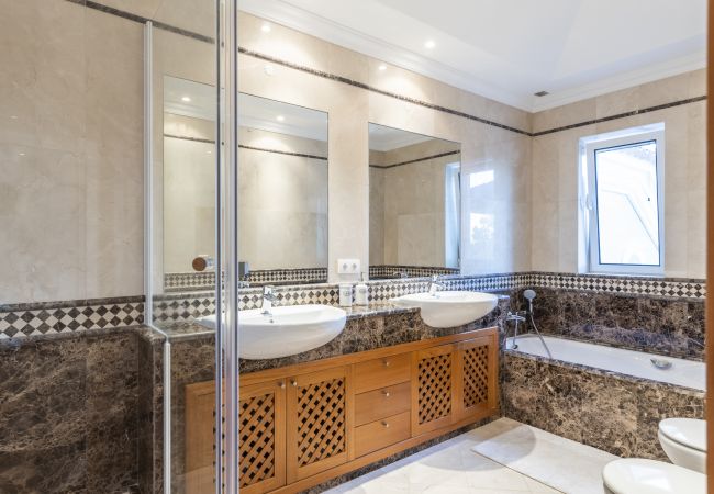 Villa in Quinta do Lago - Villa Palm Tree Villa in Quinta do Lago - Villa Palm Tree