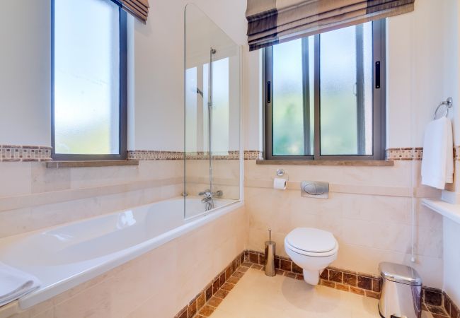 Villa in Quinta do Lago - Villa Hibiscus Villa in Quinta do Lago - Villa Hibiscus