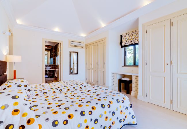 Villa in Quinta do Lago - Villa Hibiscus Villa in Quinta do Lago - Villa Hibiscus