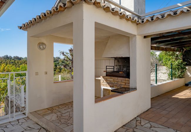 Villa in Albufeira - Family Holiday Villa with Pool