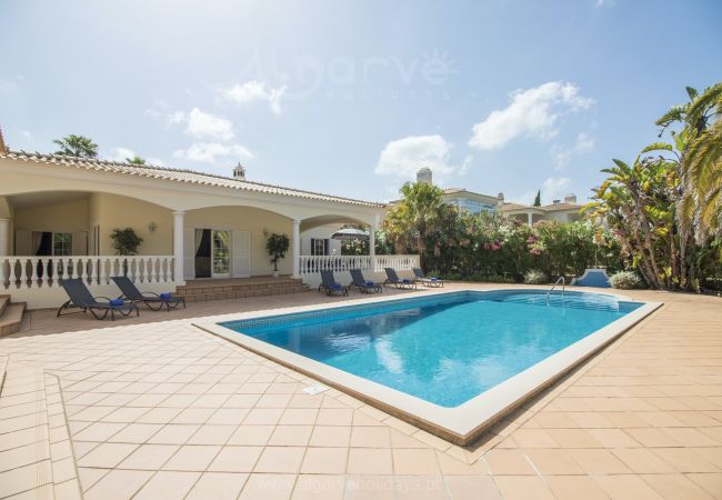 Villa in Vilamoura - Villa Magellan | 4 Bedrooms | Golf Front | Vilamoura Villa in Vilamoura - Villa Magellan | 4 Bedrooms | Golf Front | Vilamoura