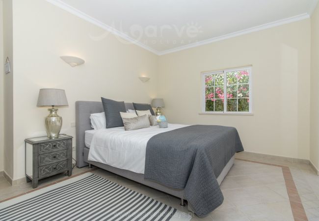 Villa in Vilamoura - Villa Magellan | 4 Bedrooms | Golf Front | Vilamoura Villa in Vilamoura - Villa Magellan | 4 Bedrooms | Golf Front | Vilamoura