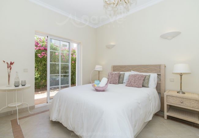 Villa in Vilamoura - Villa Magellan | 4 Bedrooms | Golf Front | Vilamoura Villa in Vilamoura - Villa Magellan | 4 Bedrooms | Golf Front | Vilamoura
