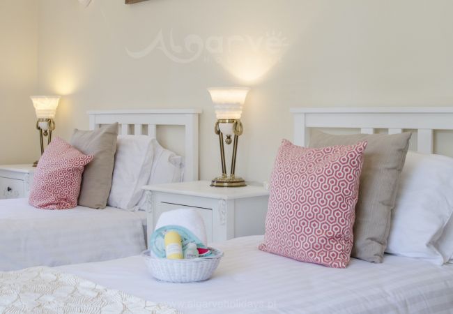 Villa in Vilamoura - Villa Magellan | 4 Bedrooms | Golf Front | Vilamoura Villa in Vilamoura - Villa Magellan | 4 Bedrooms | Golf Front | Vilamoura