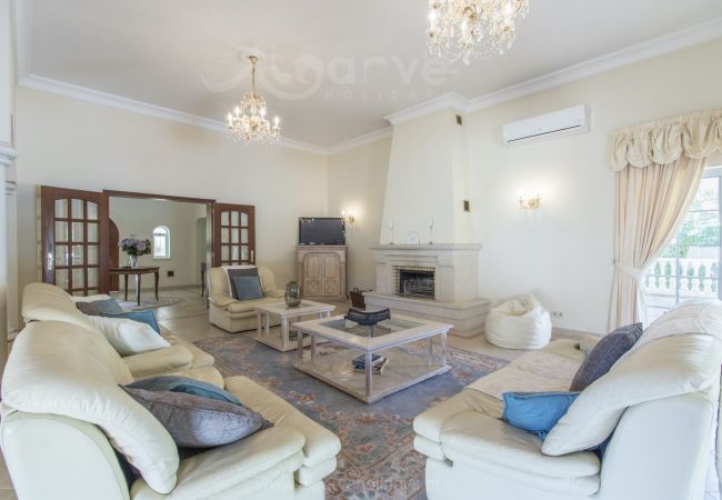 Villa in Vilamoura - Villa Magellan | 4 Bedrooms | Golf Front | Vilamoura Villa in Vilamoura - Villa Magellan | 4 Bedrooms | Golf Front | Vilamoura