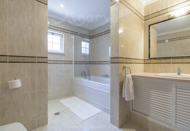 Villa in Vilamoura - Villa Magellan | 4 Bedrooms | Golf Front | Vilamoura Villa in Vilamoura - Villa Magellan | 4 Bedrooms | Golf Front | Vilamoura