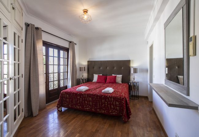 Villa in Galé - Villa Brisa do Mar | 4 Bedrooms | Walking Distance | Galé