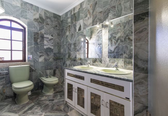 Villa in Galé - Villa Brisa do Mar | 4 Bedrooms | Walking Distance | Galé Villa in Galé - Villa Brisa do Mar | 4 Bedrooms | Walking Distance | Galé