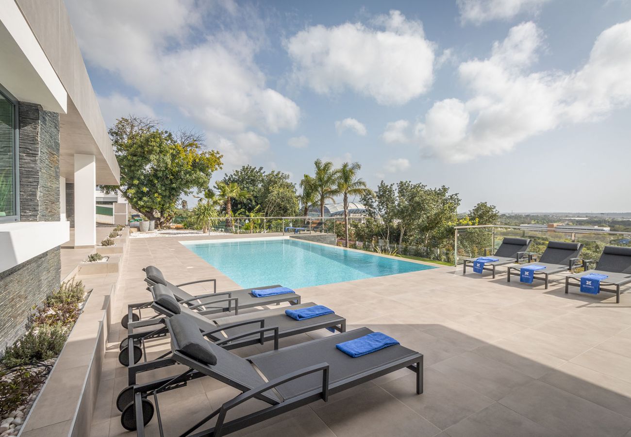 Villa in Almancil - Villa Monroy | 4 Bedrooms | Modern | Caliços