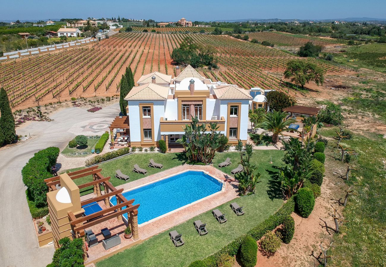 Villa in Albufeira - Quinta Dionysus | 6 Bedrooms | Own Vineyard | Albufeira