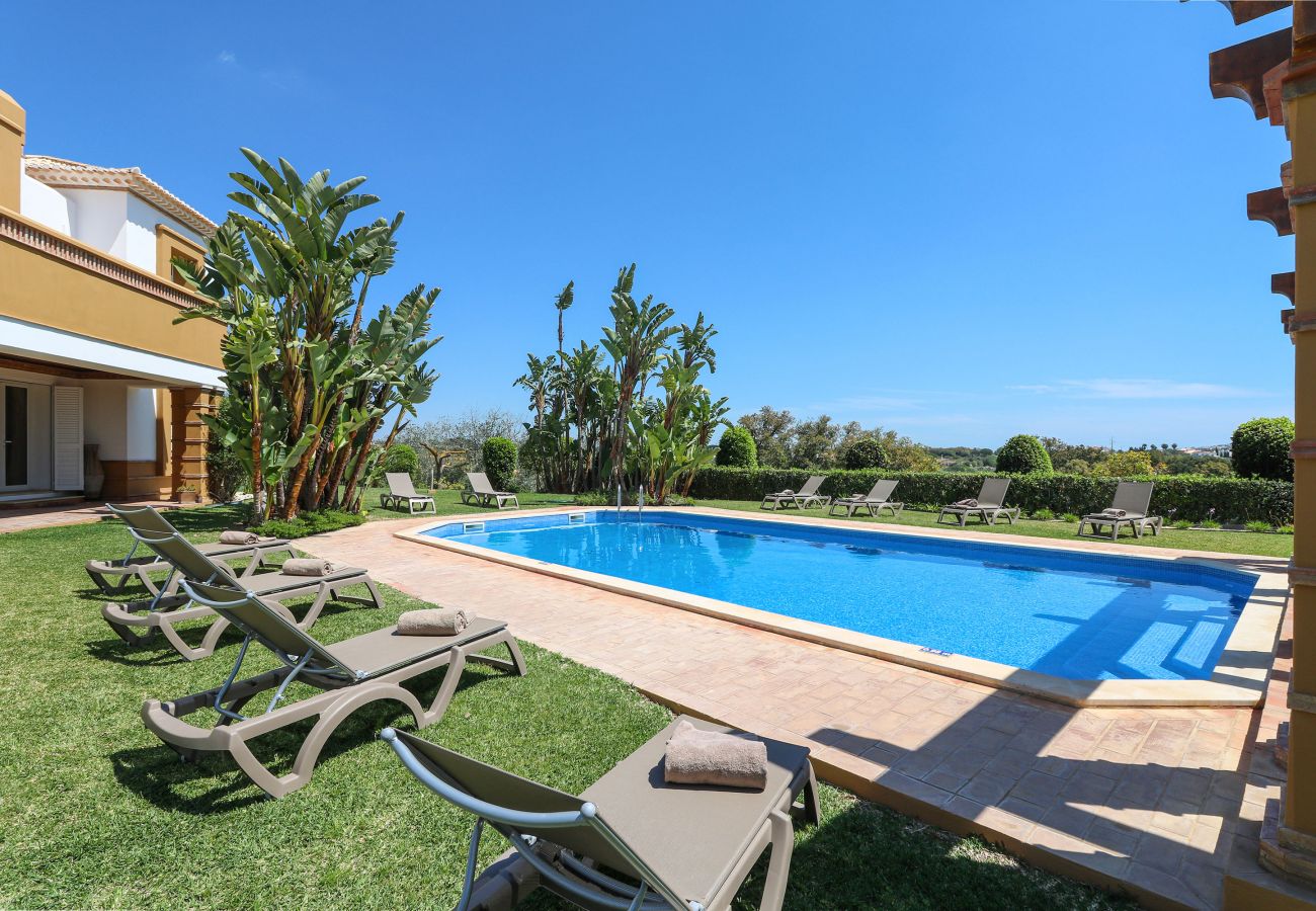 Villa in Albufeira - Quinta Dionysus | 6 Bedrooms | Own Vineyard | Albufeira