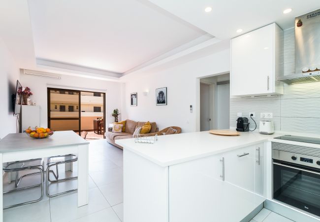 Apartment in Lagos - Iberlagos: Casa Luna | Top Location | Dona Ana Beach Apartment in Lagos - Iberlagos: Casa Luna | Top Location | Dona Ana Beach