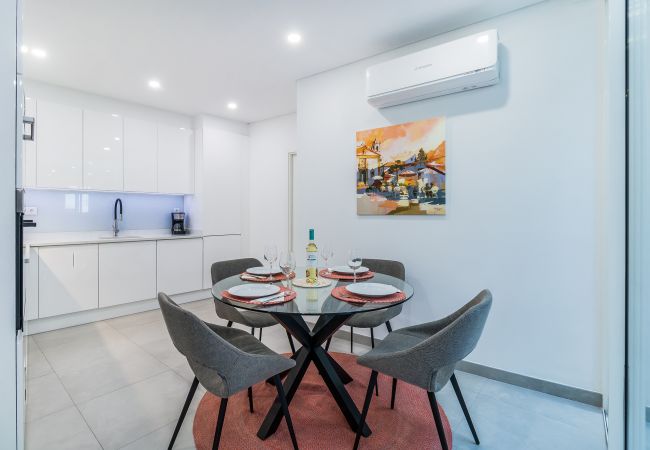 House in Lagos - Luxury Villa in Lagos Downtown | Terrace | WIFI House in Lagos - Luxury Villa in Lagos Downtown | Terrace | WIFI