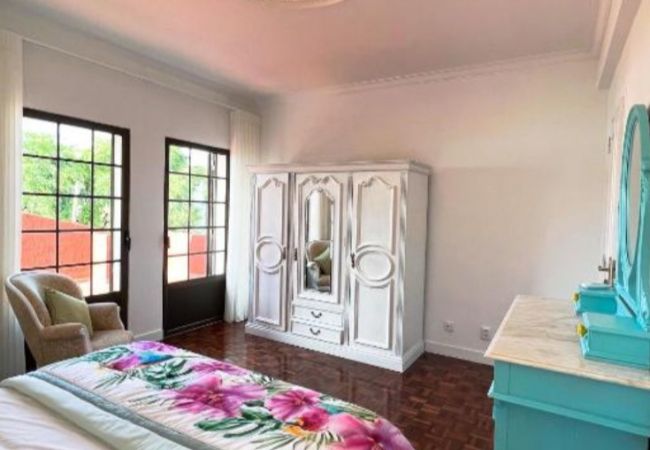 Villa in Faro - Villa Sunshine | 5 Bedrooms | Sunny | Faro Villa in Faro - Villa Sunshine | 5 Bedrooms | Sunny | Faro