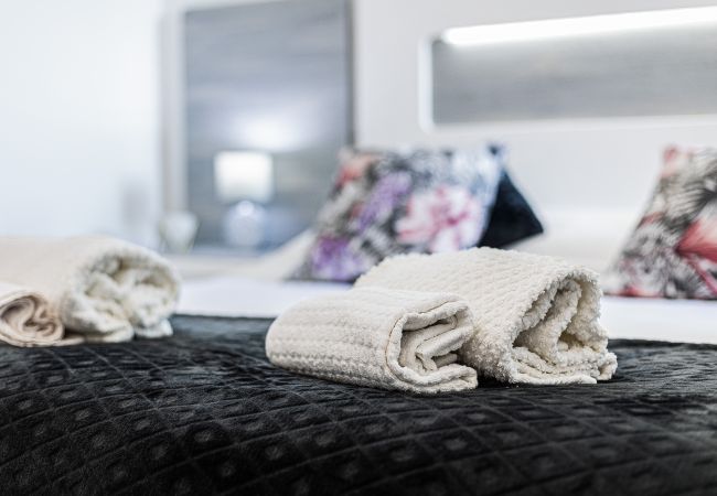 Apartment in Portimão - Torre Verde - Sea View | Pool & AC Apartment in Portimão - Torre Verde - Sea View | Pool & AC