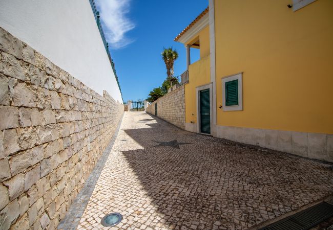 Villa in Albufeira - Villa Iris | 5 Bedrooms | Premium | Galé Villa in Albufeira - Villa Iris | 5 Bedrooms | Premium | Galé