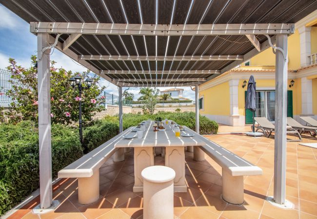 Villa in Albufeira - Villa Iris | 5 Bedrooms | Premium | Galé Villa in Albufeira - Villa Iris | 5 Bedrooms | Premium | Galé