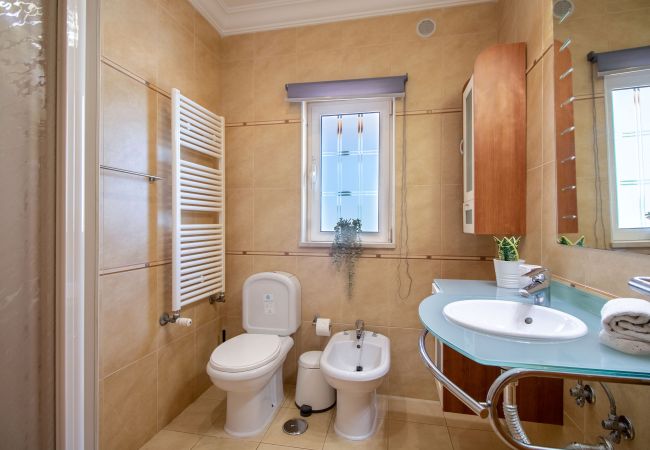 Villa in Albufeira - Villa Iris | 5 Bedrooms | Premium | Galé Villa in Albufeira - Villa Iris | 5 Bedrooms | Premium | Galé