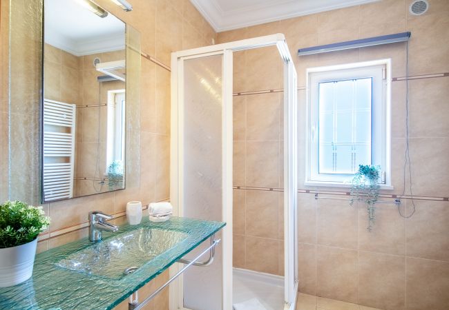 Villa in Albufeira - Villa Iris | 5 Bedrooms | Premium | Galé Villa in Albufeira - Villa Iris | 5 Bedrooms | Premium | Galé