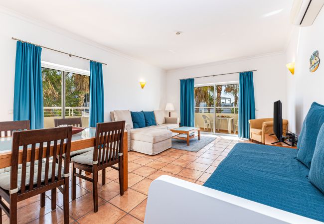 Apartment in Lagos - Porto de Mos Beach: Pool | Gym | PetFriendly  Apartment in Lagos - Porto de Mos Beach: Pool | Gym | PetFriendly