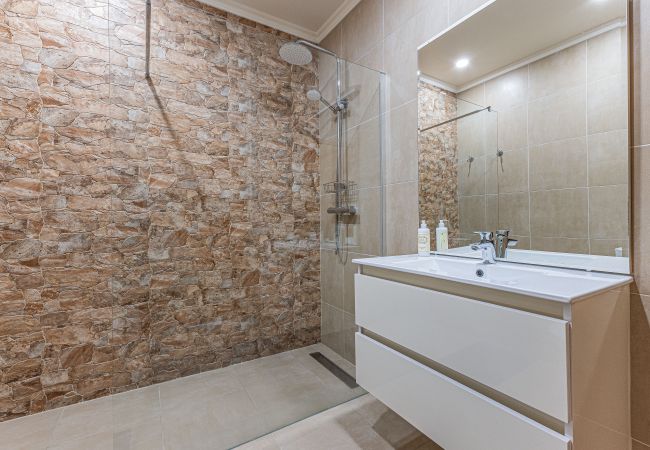 Apartment in Lagos - Porto de Mos Beach: Pool | Gym | PetFriendly  Apartment in Lagos - Porto de Mos Beach: Pool | Gym | PetFriendly