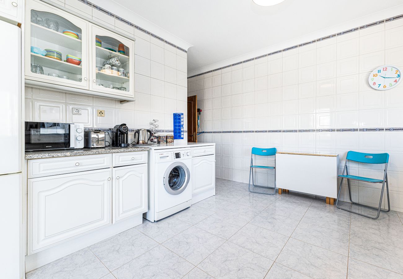Apartment in Lagos - Lagos: Sea View | Near the City Center | AC