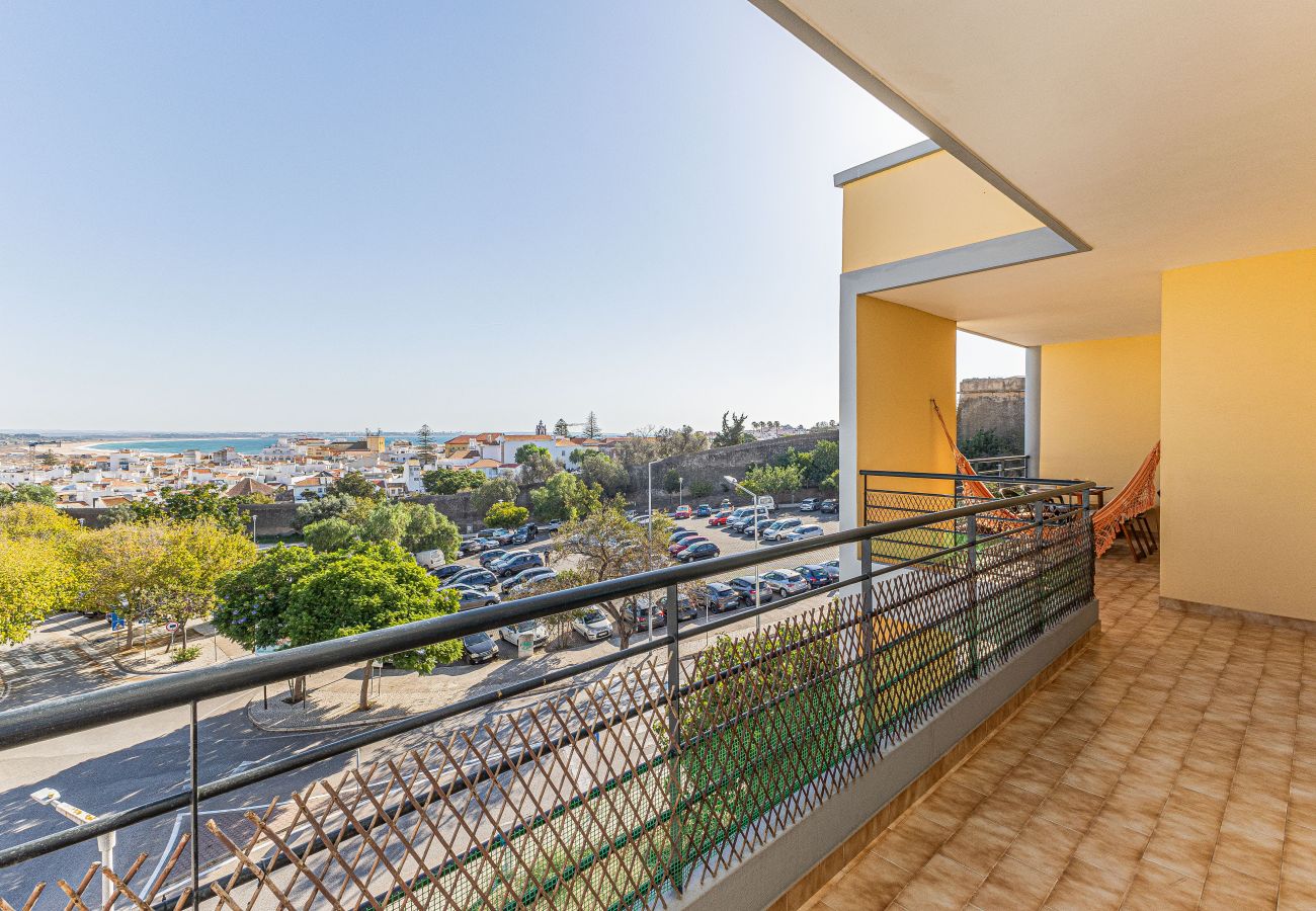 Apartment in Lagos - Lagos: Sea View | Near the City Center | AC