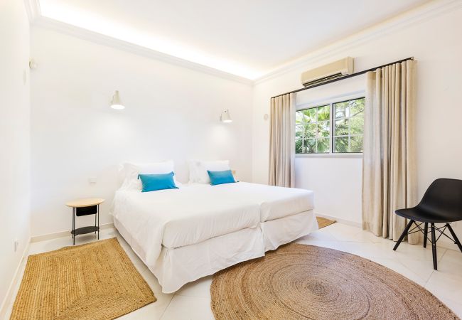 Villa in Vale do Lobo - Villa Solseta Villa in Vale do Lobo - Villa Solseta