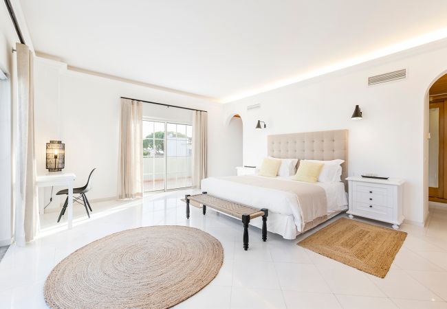 Villa in Vale do Lobo - Villa Solseta Villa in Vale do Lobo - Villa Solseta