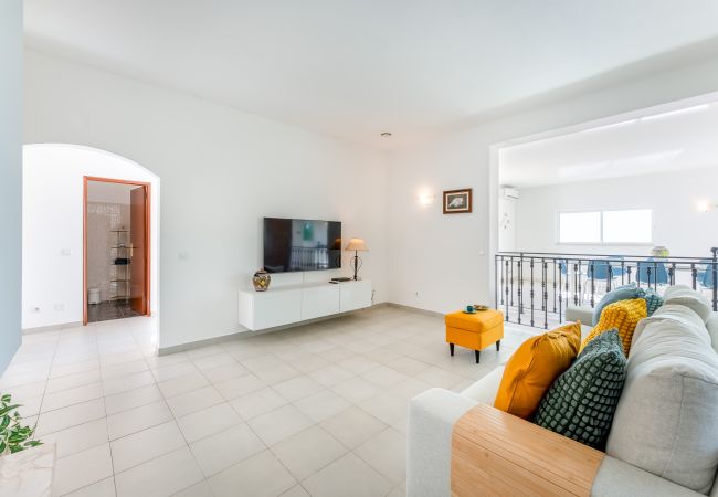 House in Santa Bárbara de Nexe - Casa Federica | 4 Bedrooms | Magnific Views | Loulé  House in Santa Bárbara de Nexe - Casa Federica | 4 Bedrooms | Magnific Views | Loulé