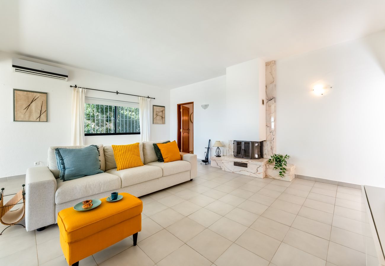 House in Santa Bárbara de Nexe - Casa Federica | 4 Bedrooms | Magnific Views | Loulé 
