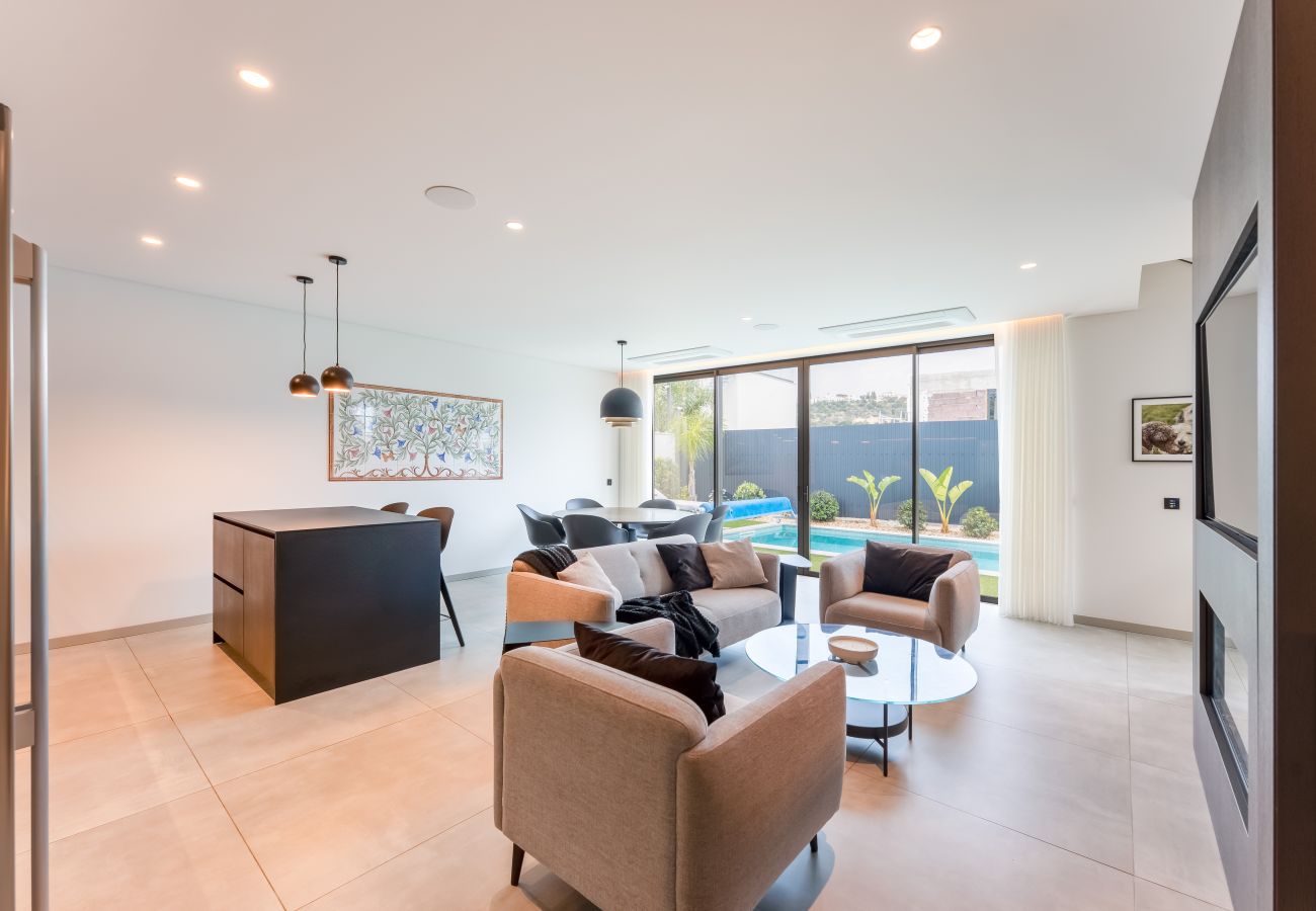 Villa in Albufeira - Villa Memorias | Modern | 3 Bedrooms | Albufeira