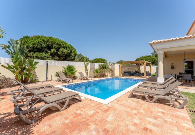 Villa in Albufeira - Villa Castelo | 4 Bedrooms | Castelo Beach | Galé Villa in Albufeira - Villa Castelo | 4 Bedrooms | Castelo Beach | Galé