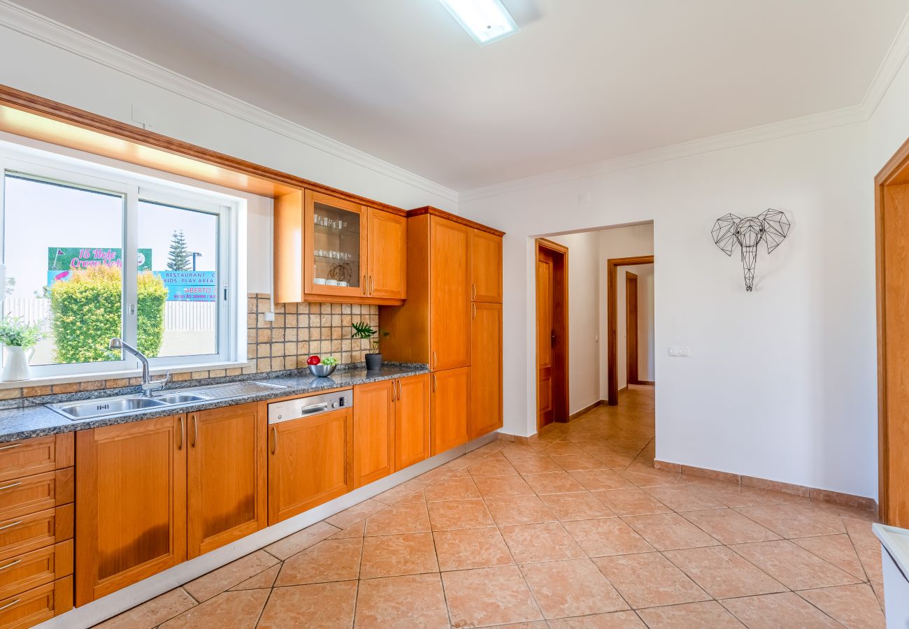 Villa in Albufeira - Villa Castelo | 4 Bedrooms | Castelo Beach | Galé