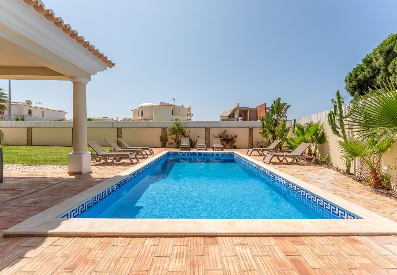 Villa in Albufeira - Villa Castelo | 4 Bedrooms | Castelo Beach | Galé
