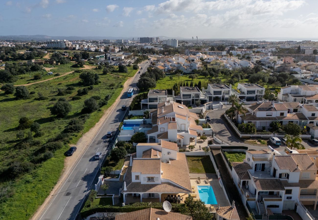 Villa in Albufeira - Villa Girassol | 5 Bedrooms | Central | Albufeira