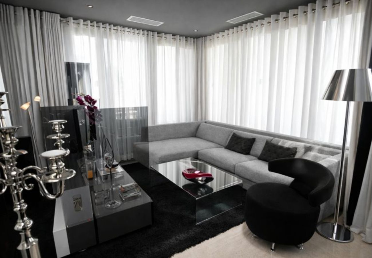 Apartment in Albufeira - Penthouse Grand Noir | Outdoor Jacuzzi | Near the Strip