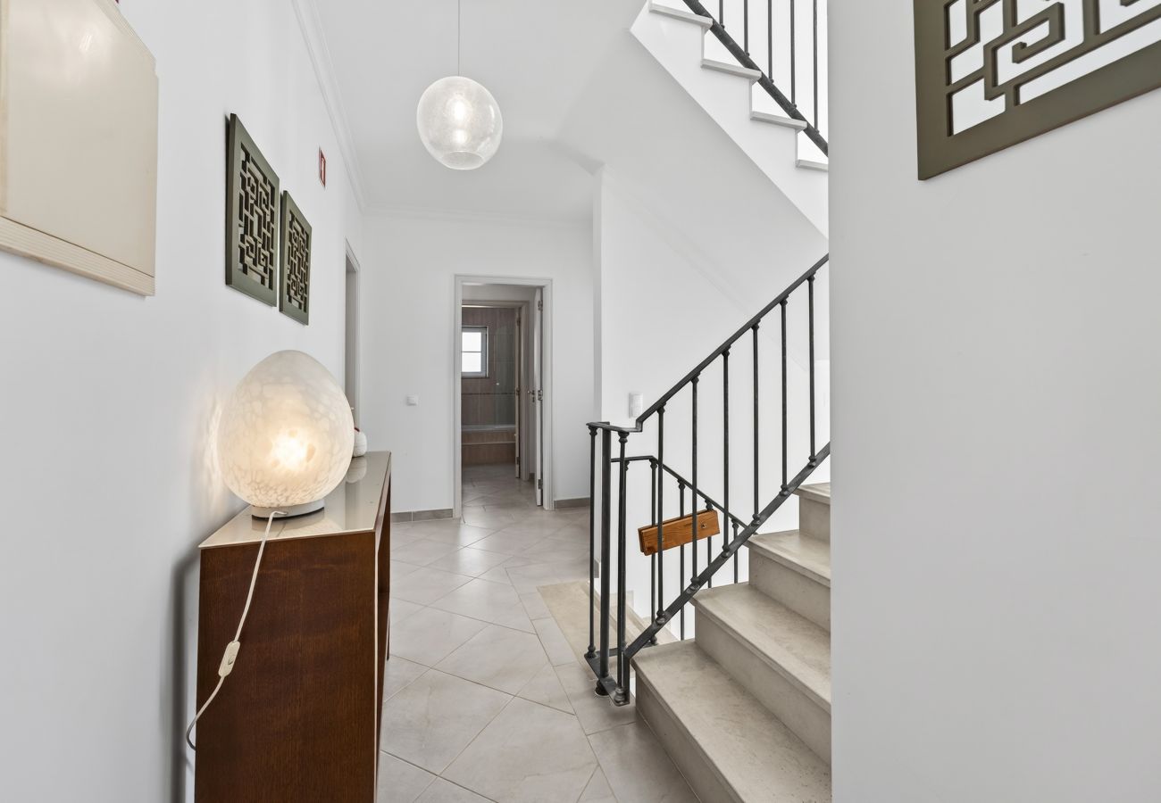 Villa in Albufeira - Villa Feliz | 4 bedrooms | Near Marina | Albufeira