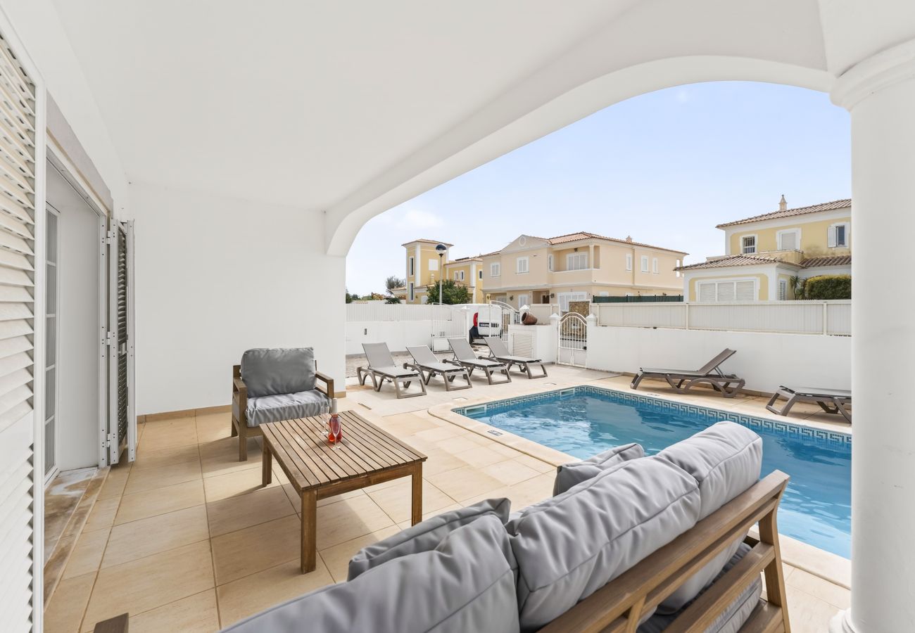 Villa in Albufeira - Villa Feliz | 4 bedrooms | Near Marina | Albufeira