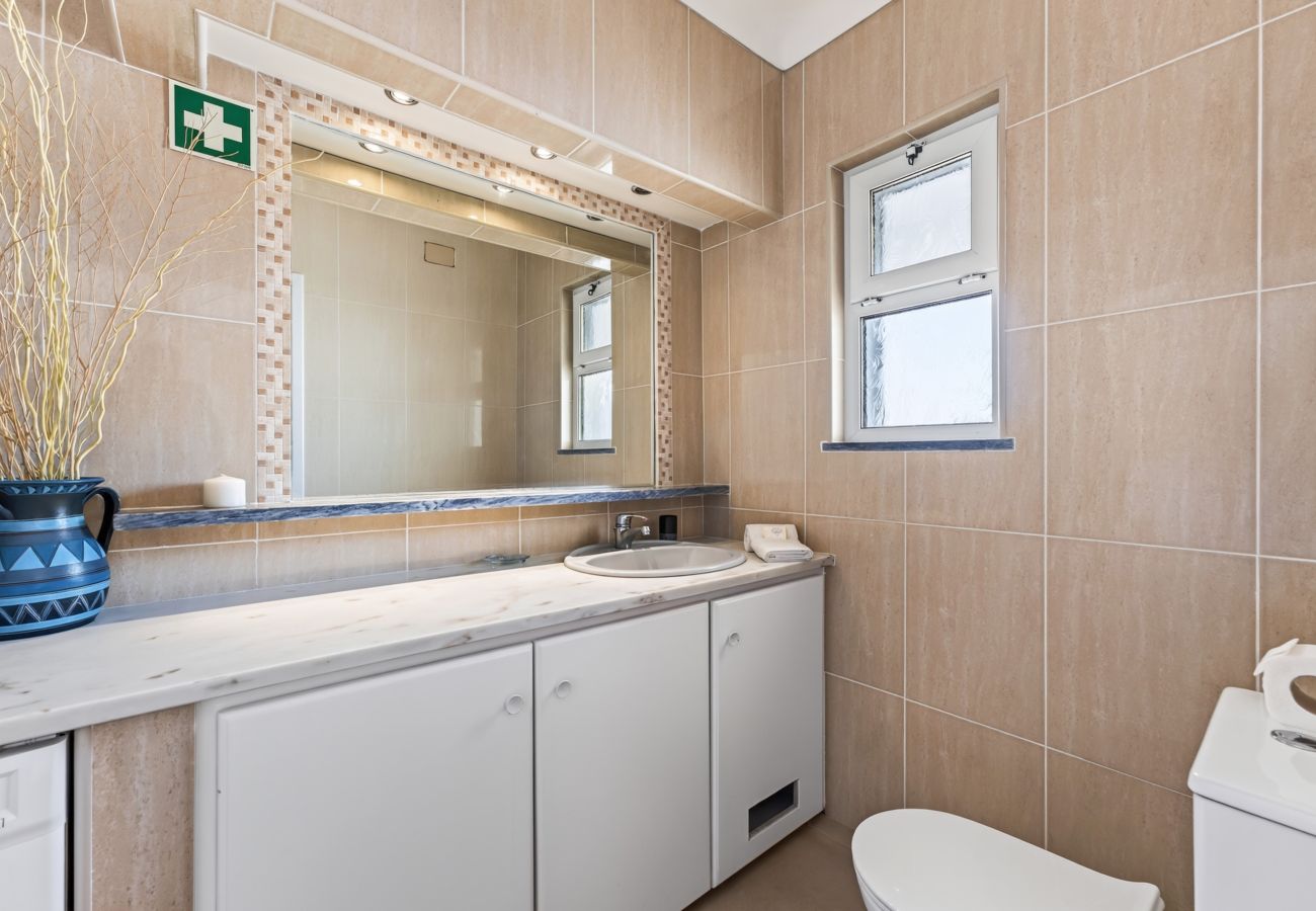 Villa in Carvoeiro - Villa Ursa | 6 bedrooms | Jacuzzi | Benagil