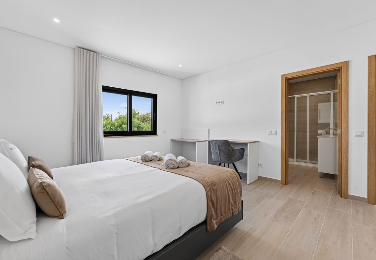 Villa in Boliqueime - Villa Citrus | 4 bedrooms | New | Private Pool