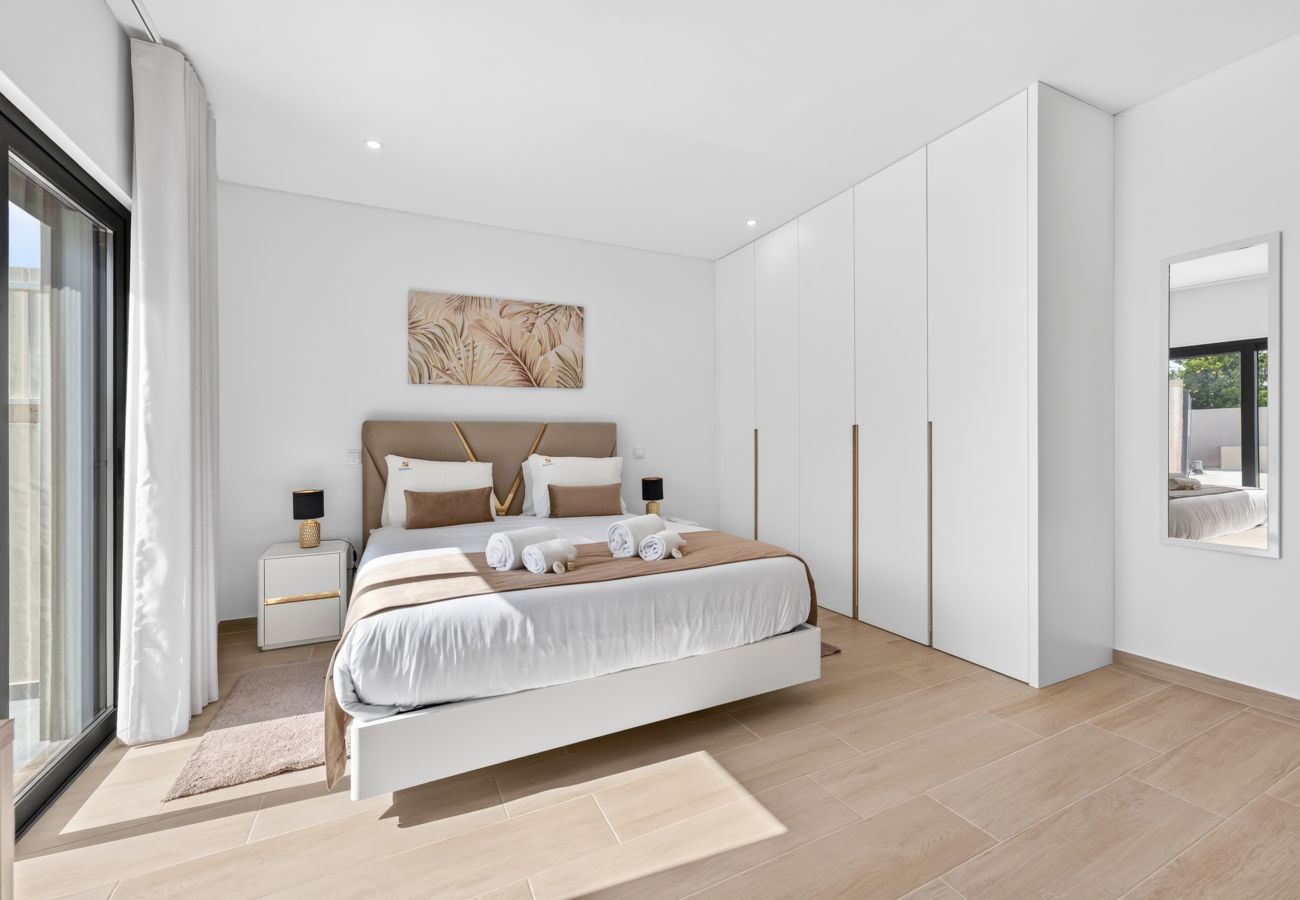 Villa in Boliqueime - Villa Citrus | 4 bedrooms | New | Private Pool