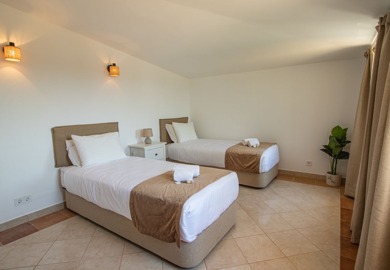 Villa in Carvoeiro - Villa Paraiso | 6 bedrooms | Jacuzzi | Carvoeiro