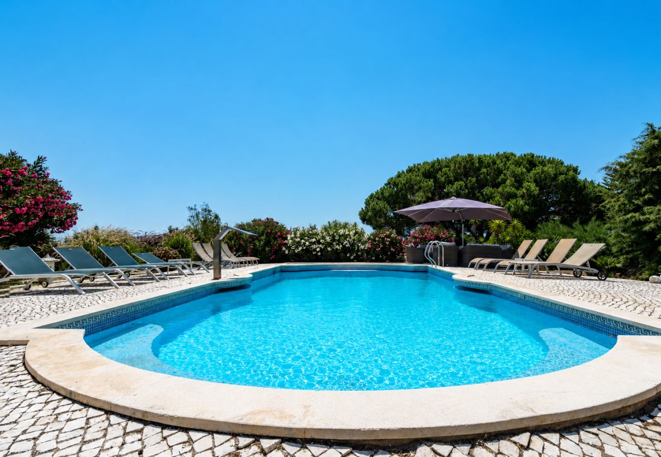 Villa in Carvoeiro - Villa Paraiso | 6 bedrooms | Jacuzzi | Carvoeiro