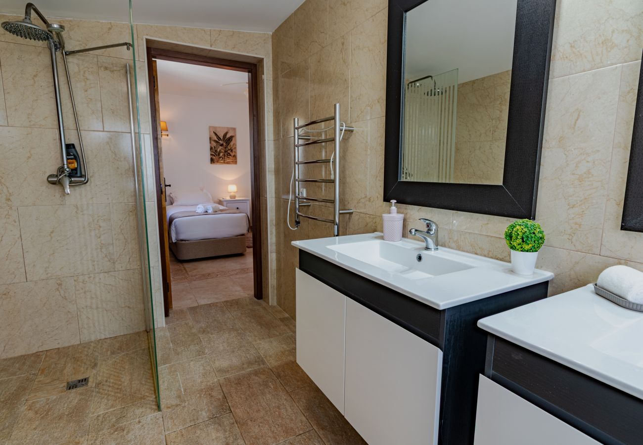 Villa in Carvoeiro - Villa Paraiso | 6 bedrooms | Jacuzzi | Carvoeiro